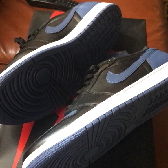 Air Jordan 1 Retro Low OG Mystic Navy 11.5 - Picture 3 of 6